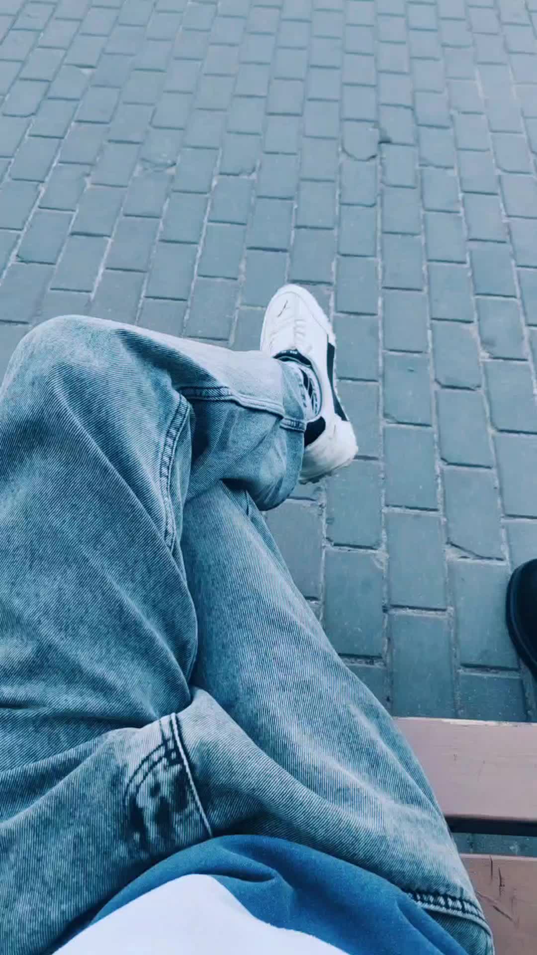 @꧁_𝐀𝐋𝐈_꧂