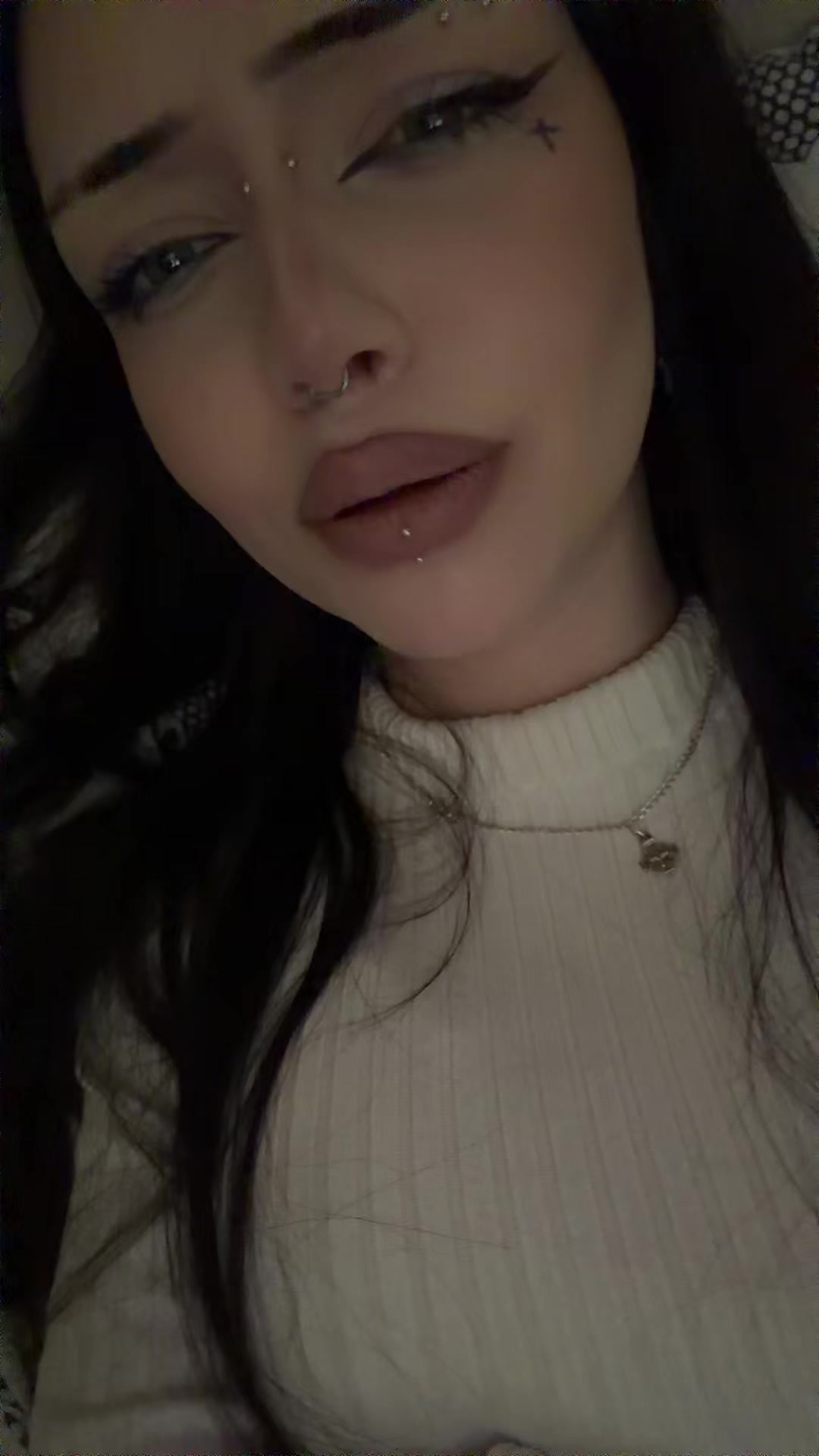 @yananavaaa