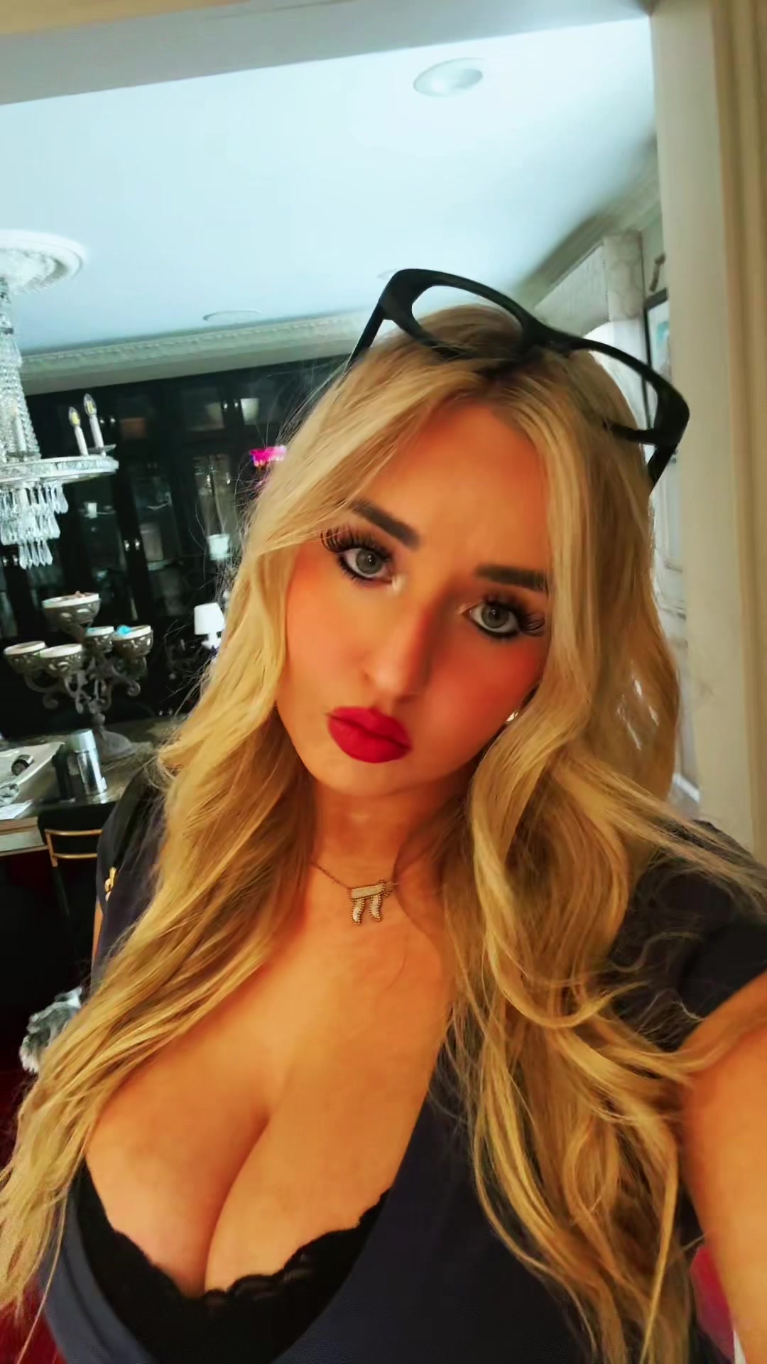 @globalblonde