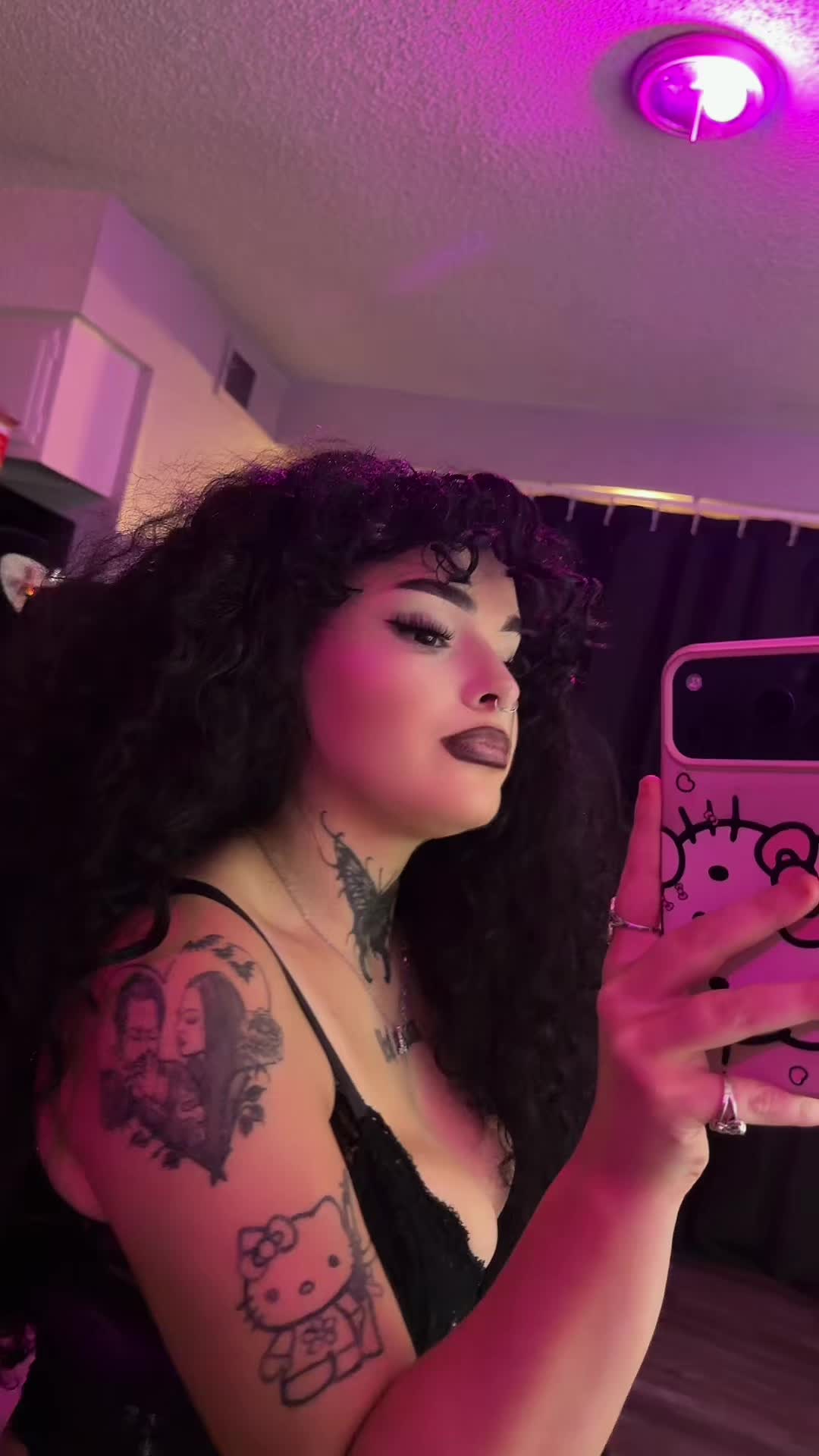 @𝓒𝓱𝓪𝓻𝓵𝓲𝓮🖤🕷️