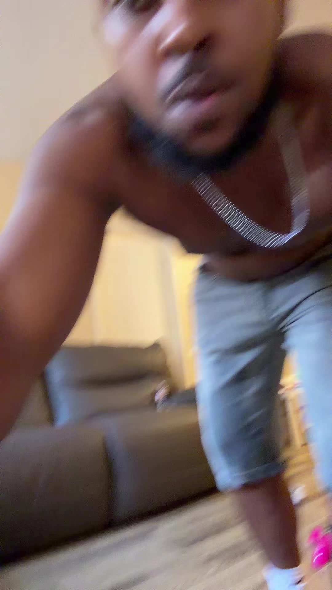 @AJ💰