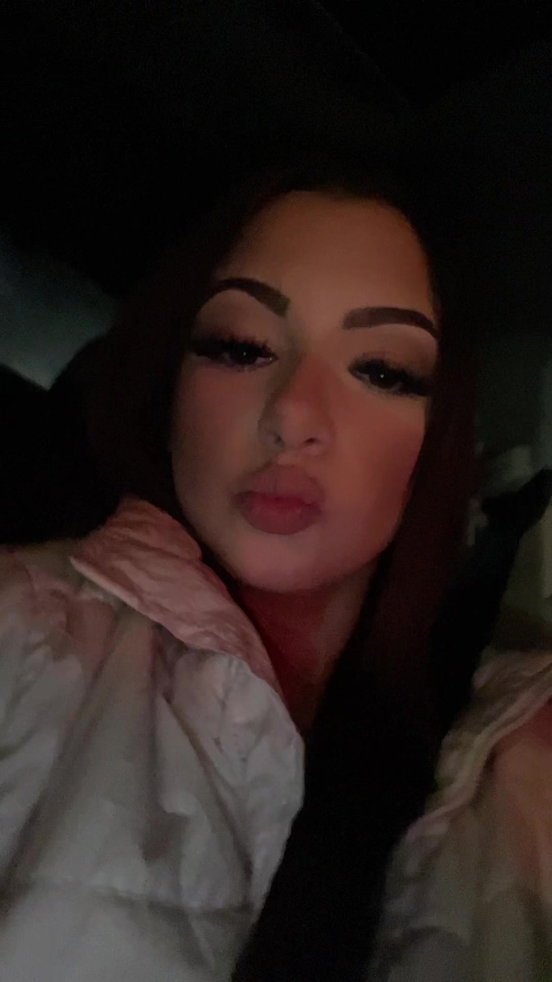 @𝒮𝑜𝓅𝒽𝒾𝒶 𝒩𝒾𝓀𝒾