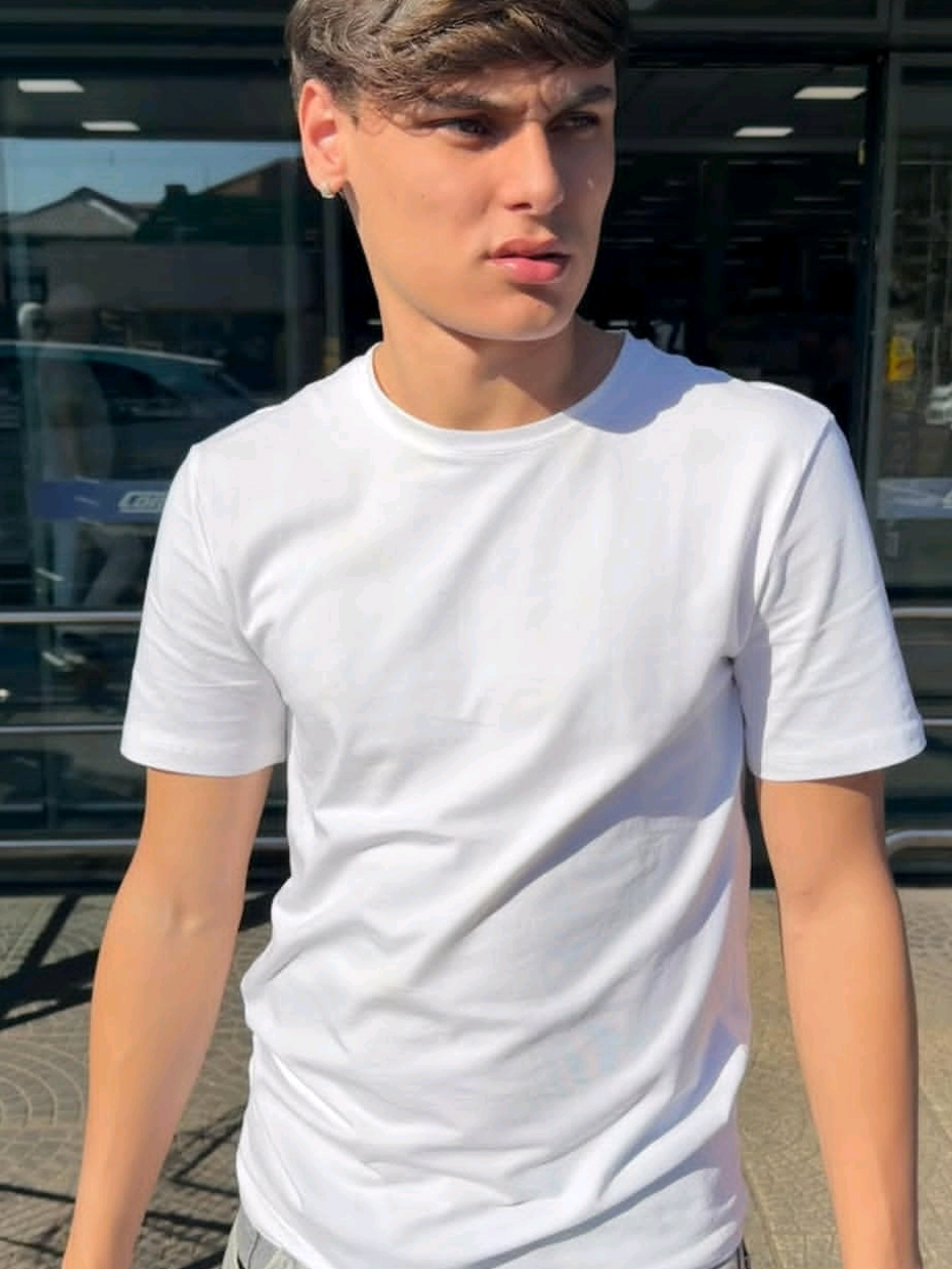 @-𝐈𝐬𝐚𝐡'sℳ𝐚𝐭𝐡'🫶🏻