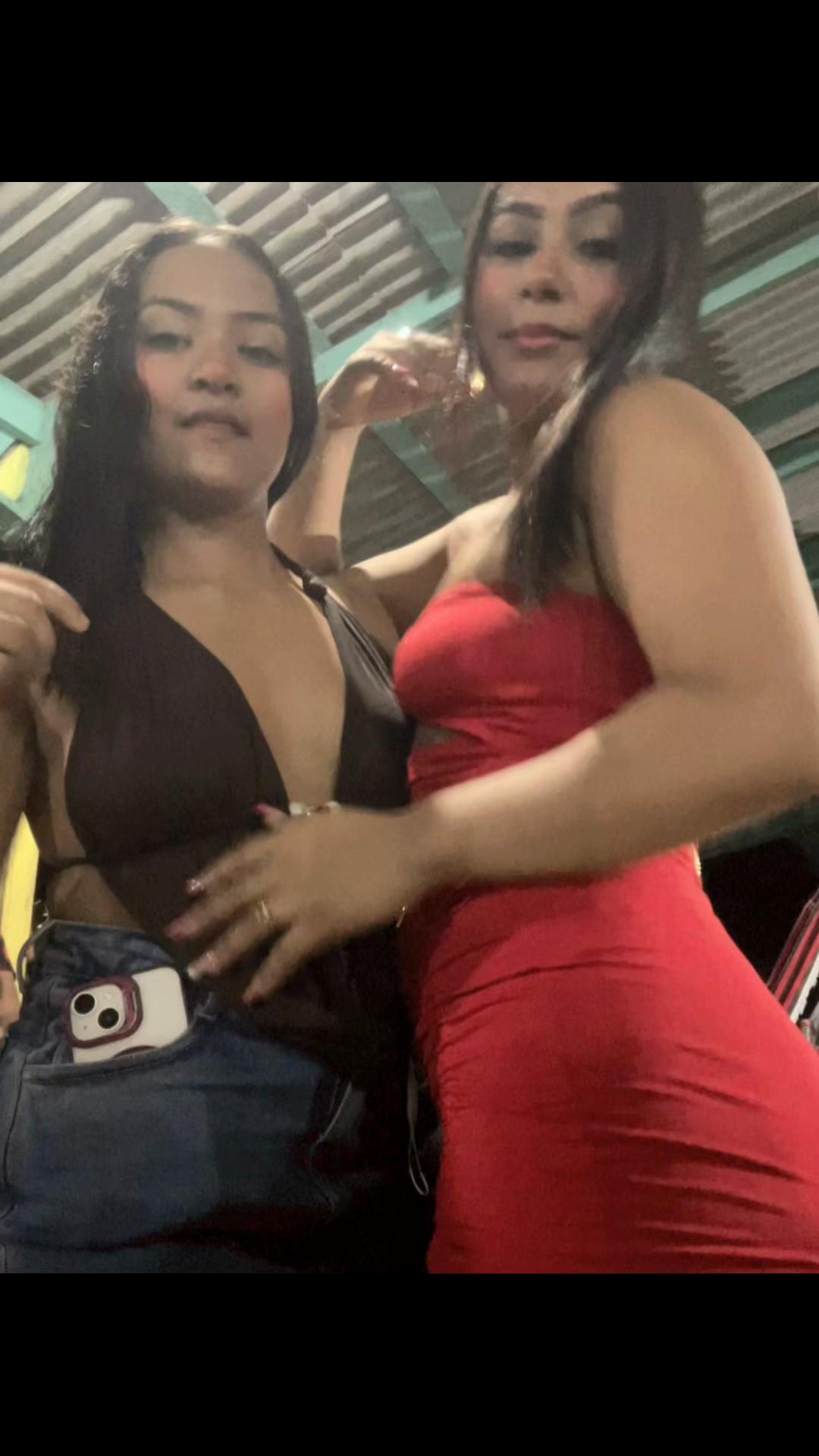 @Elly_😻