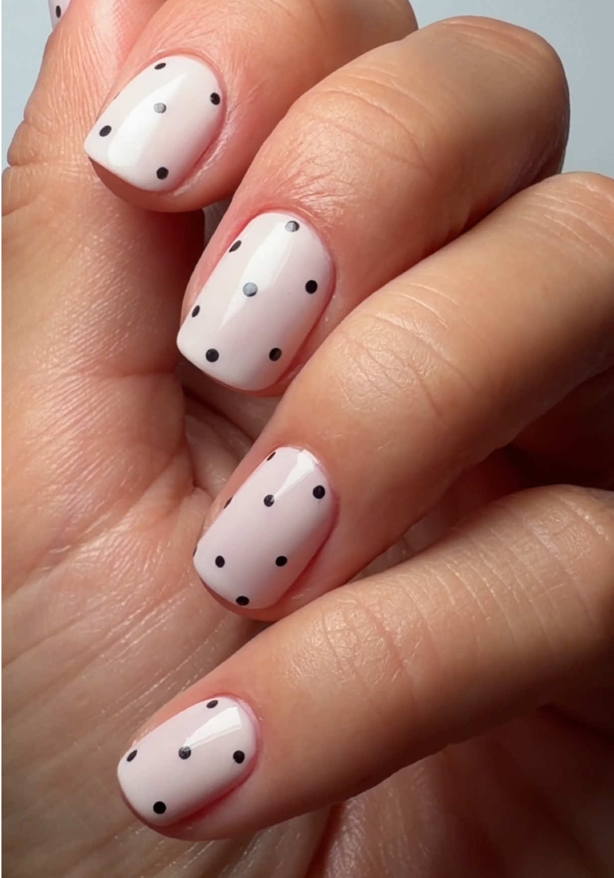 @essie