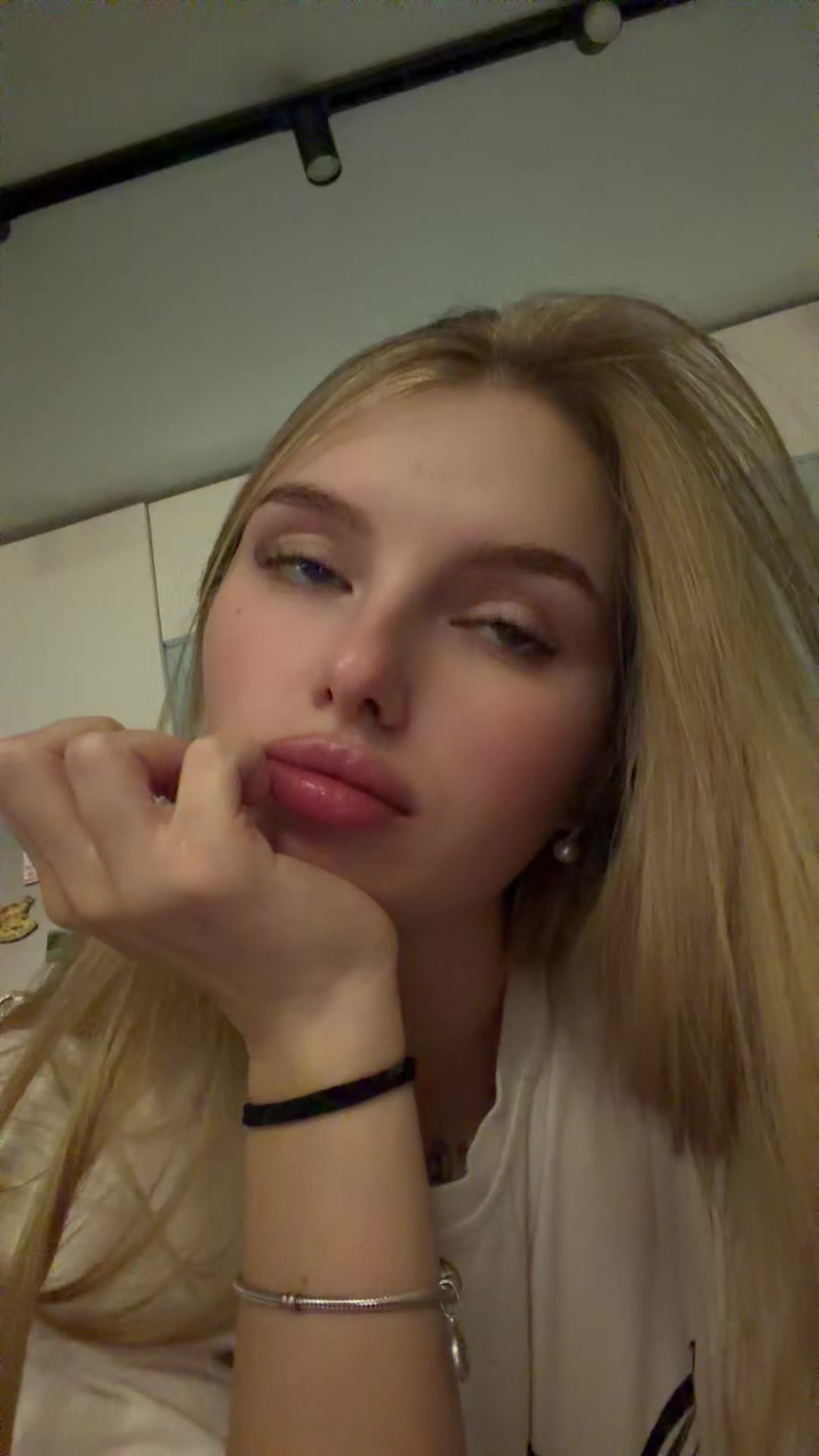 @gelllaaa_03