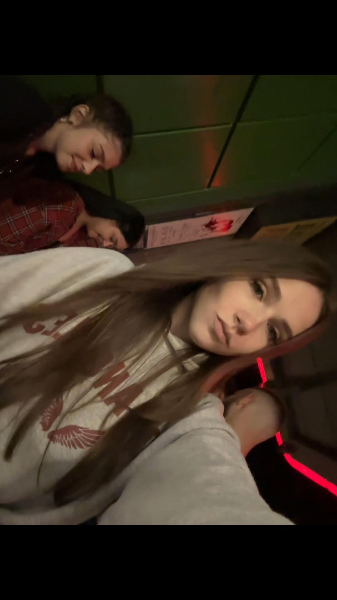 @Ir 🤎