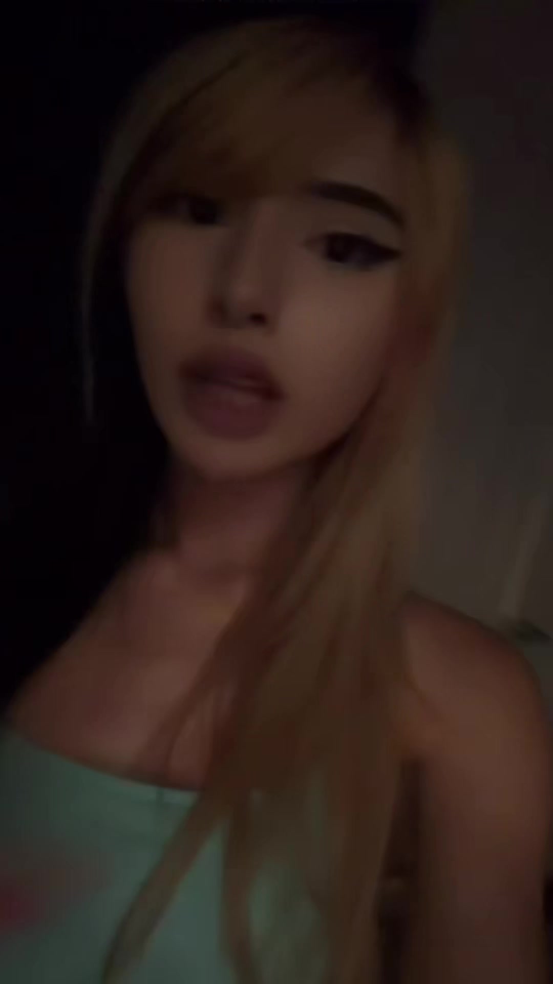 @tragic girl