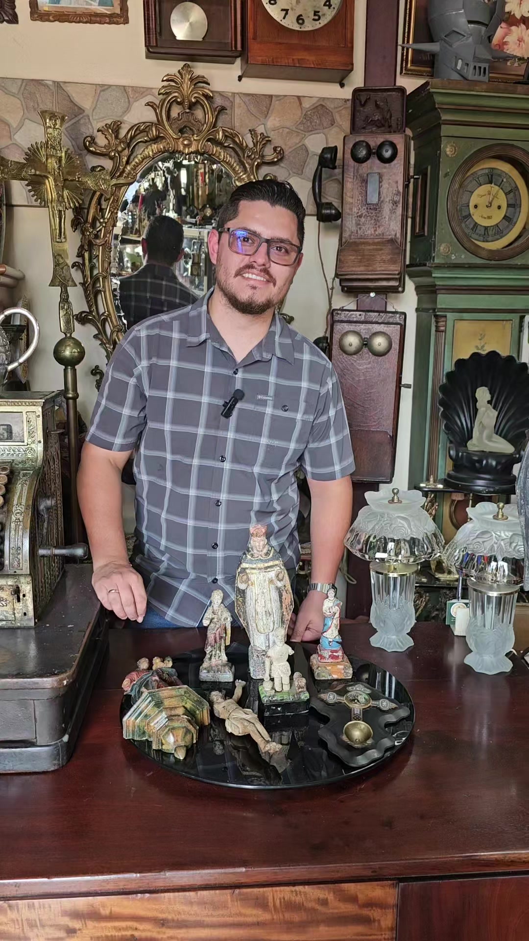 @ANTIGÜEDADES TAURO