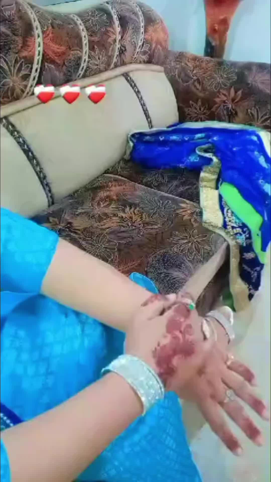 @.  zainab raja
