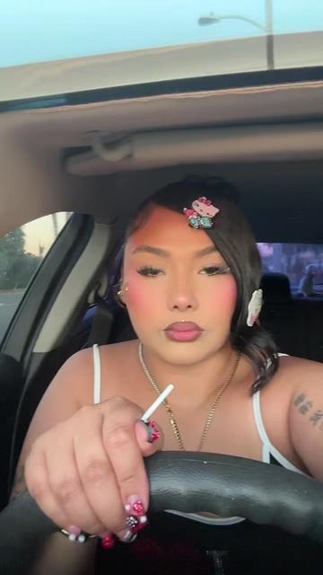 @neliiirose