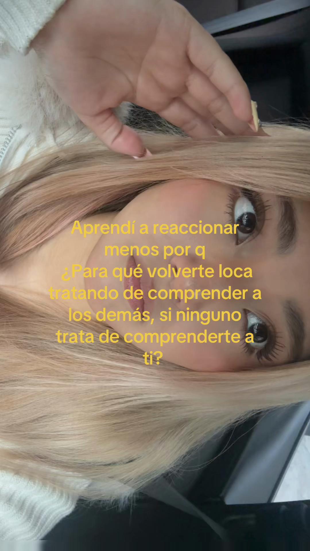 @𝐓