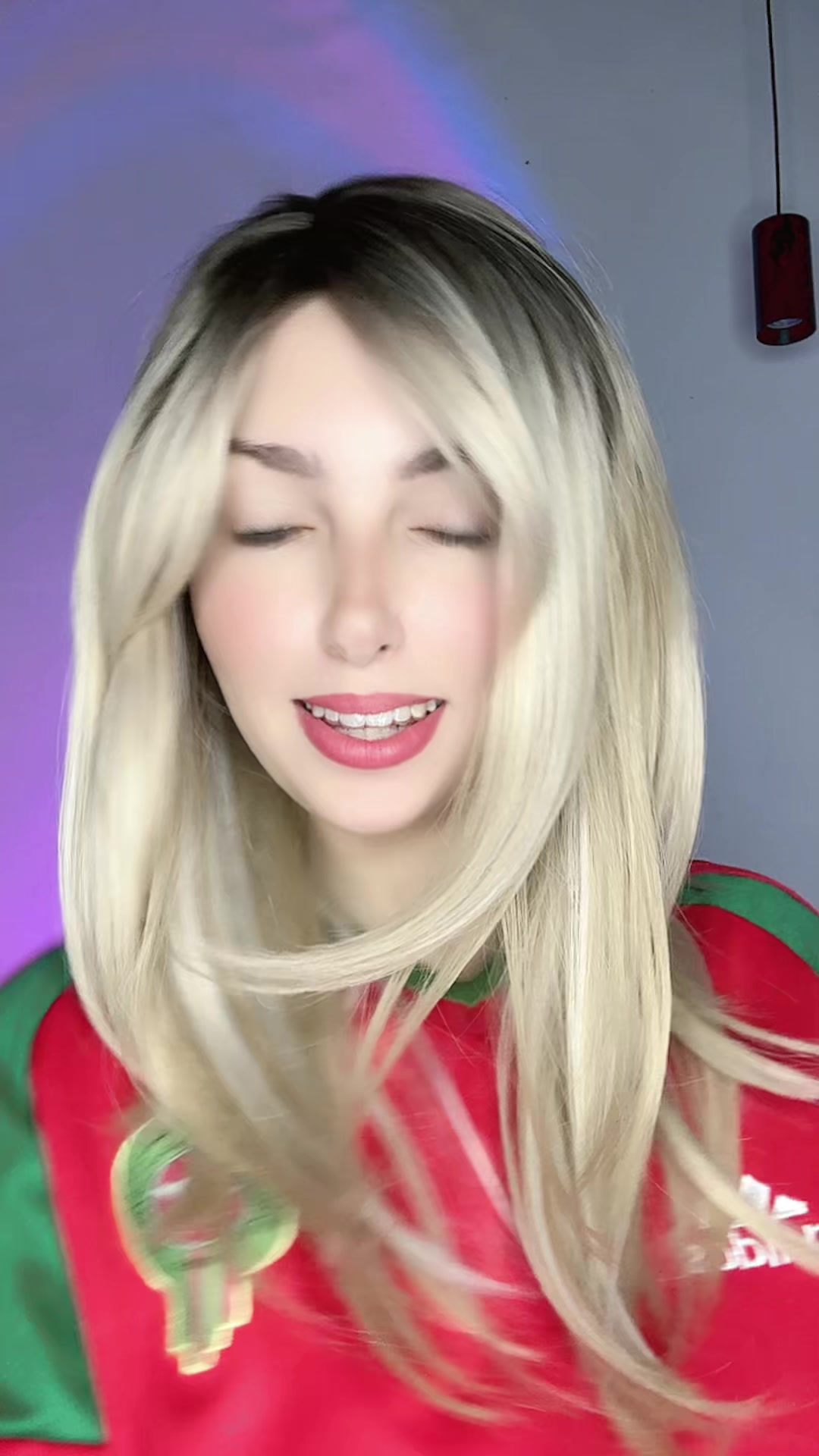 @Misshind