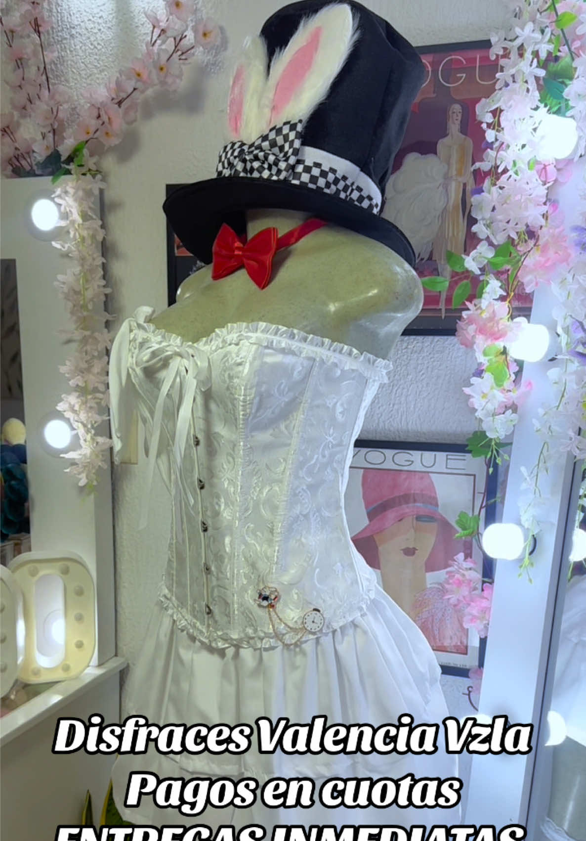 @Laura Makeup Store