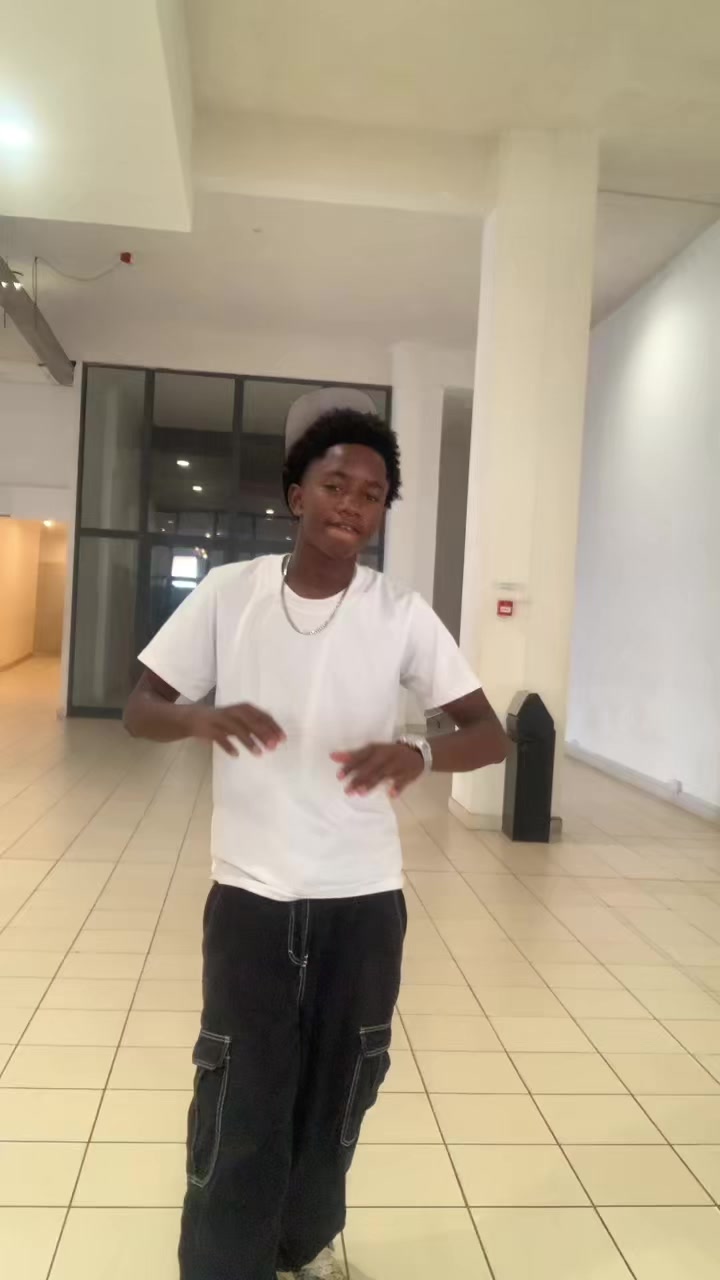 @Edrisa
