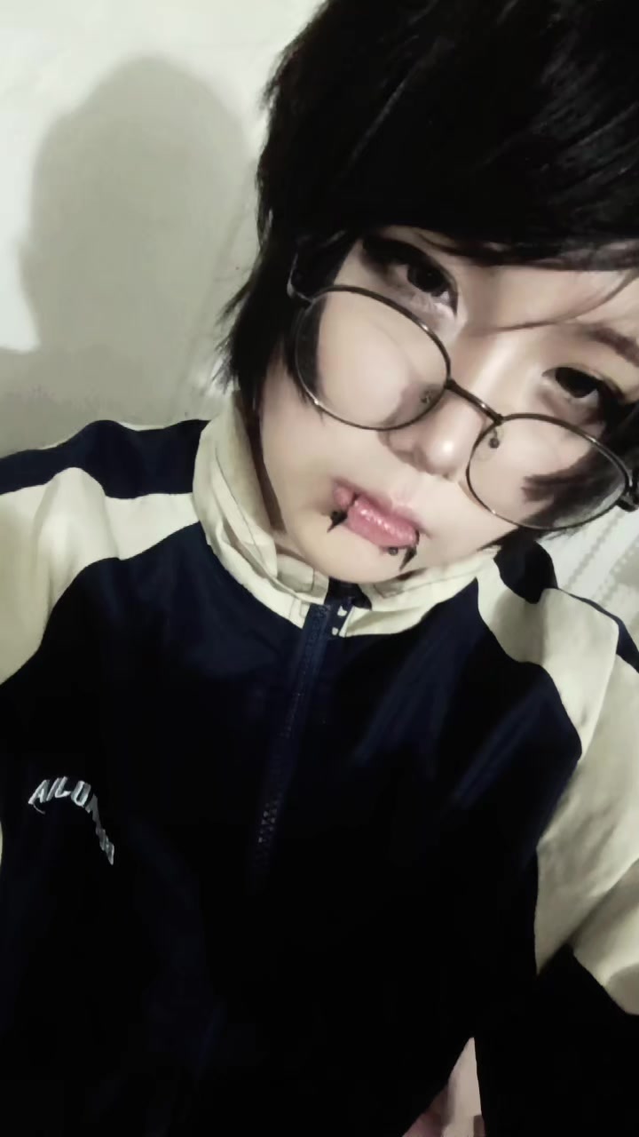 @nicolás (˶ˆ ω ˆ˵)