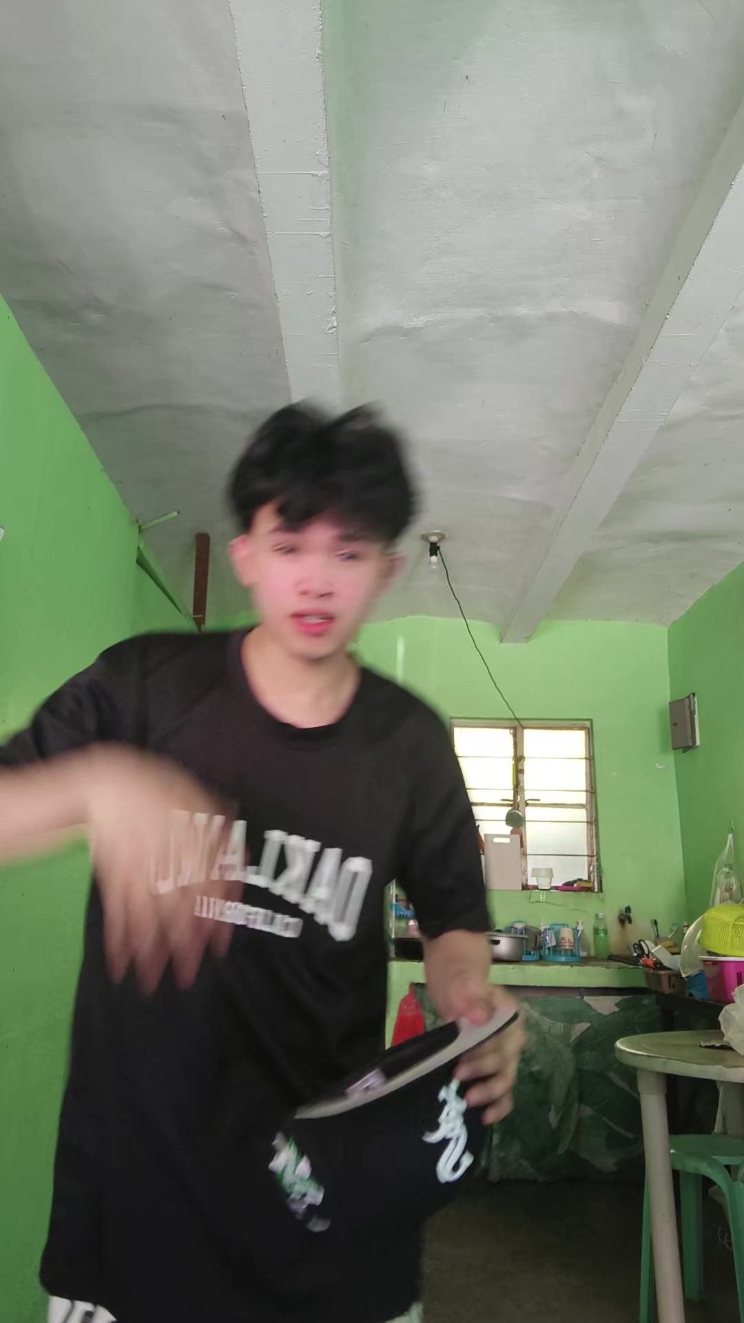 @emji_🧐