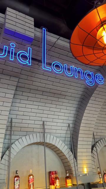 @Liquid Bar & Restaurant