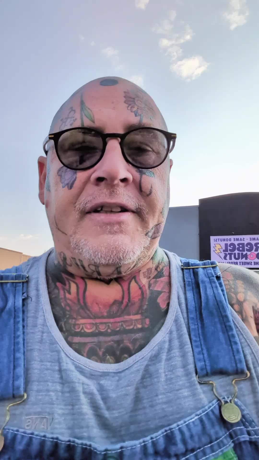 @Tattedhoosierguy