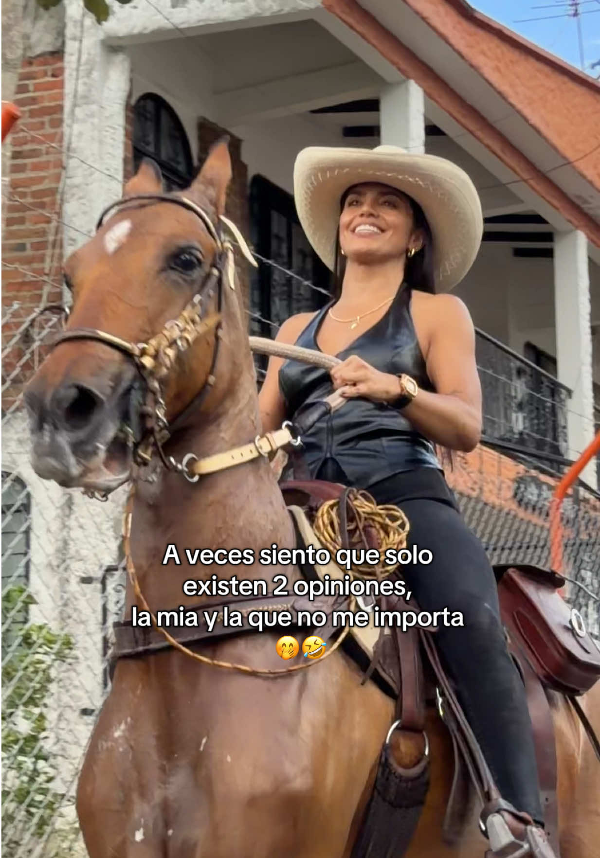 @Laura Daniela