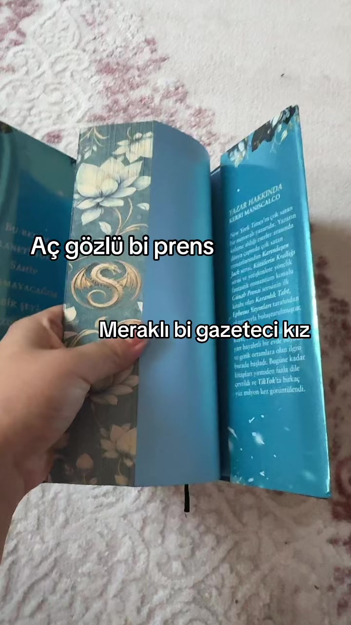 @laviniaabookss