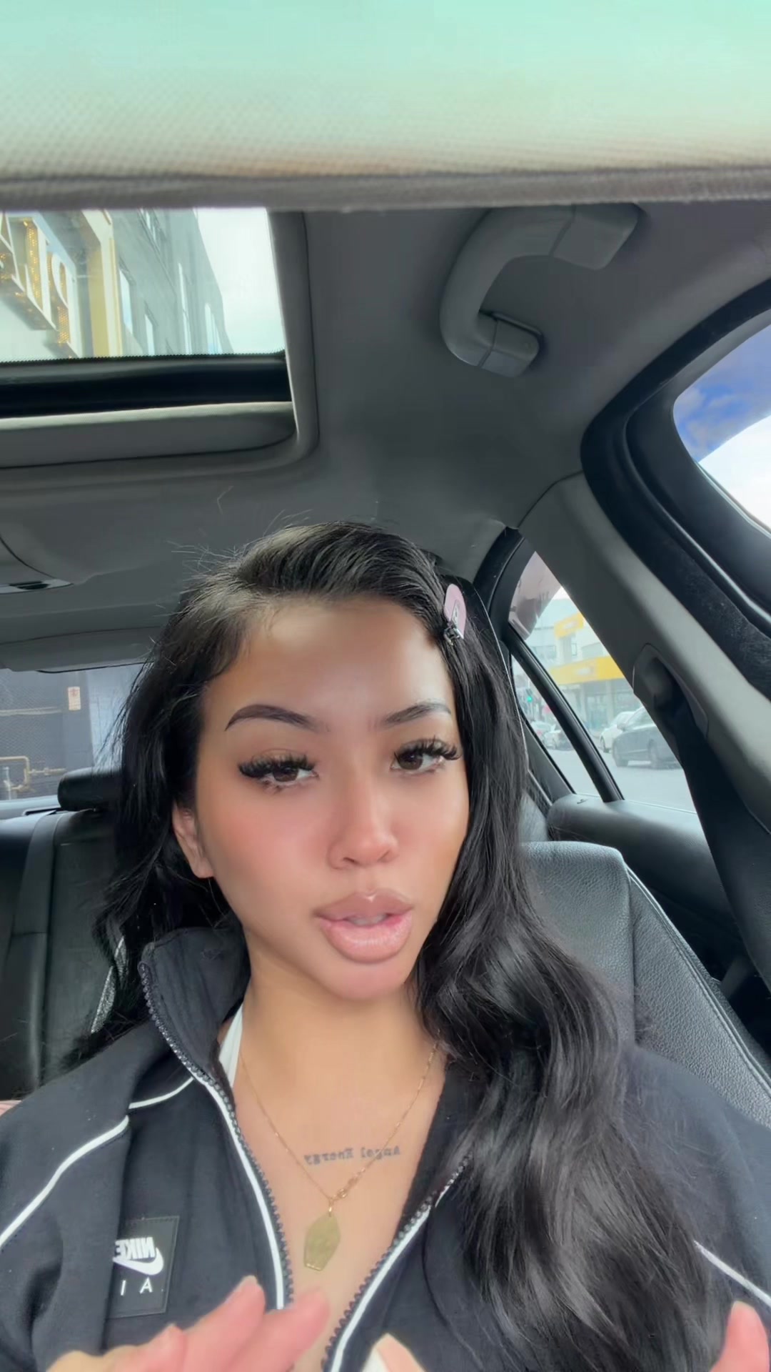 @Angel💋