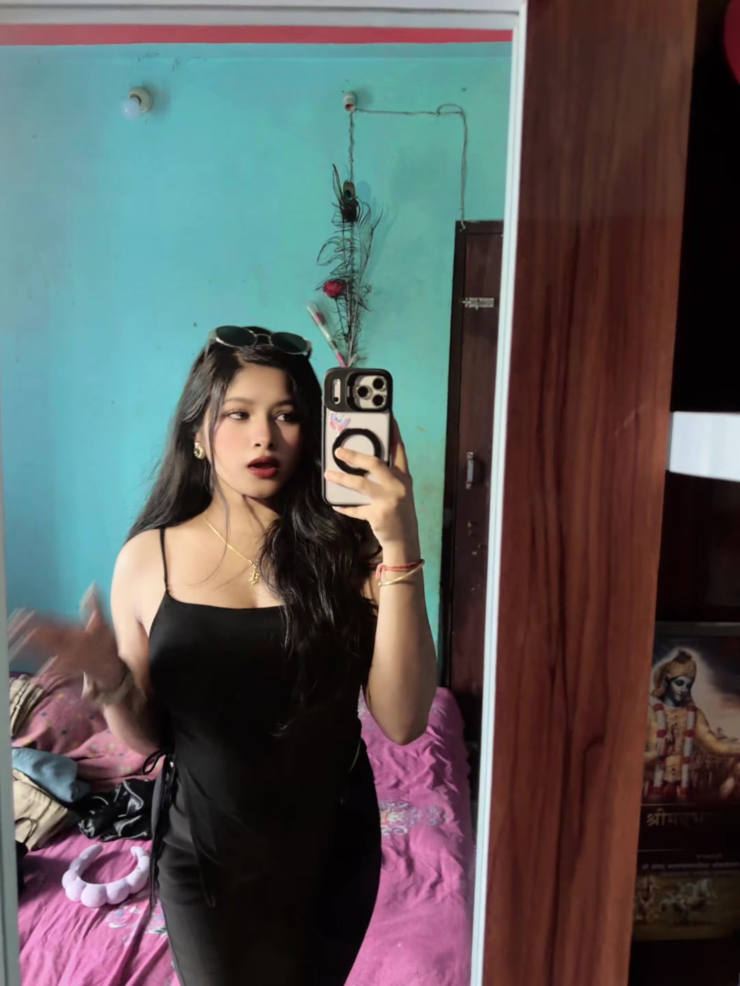 @Khushi🖤