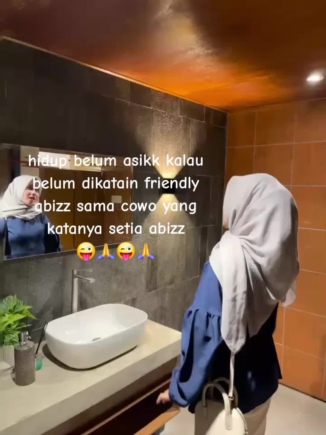 @SHAFIRA