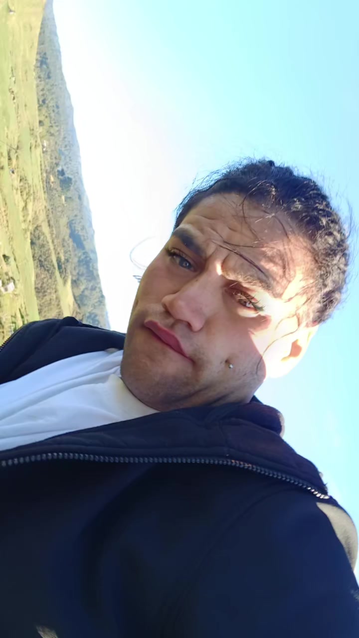 @Eahbitch