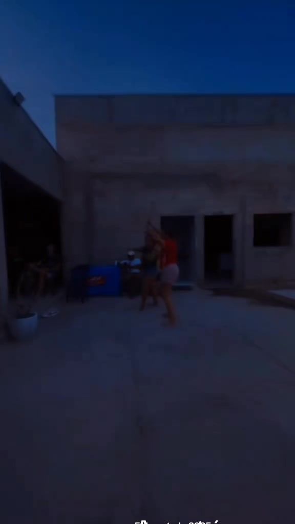 @NÉIA
