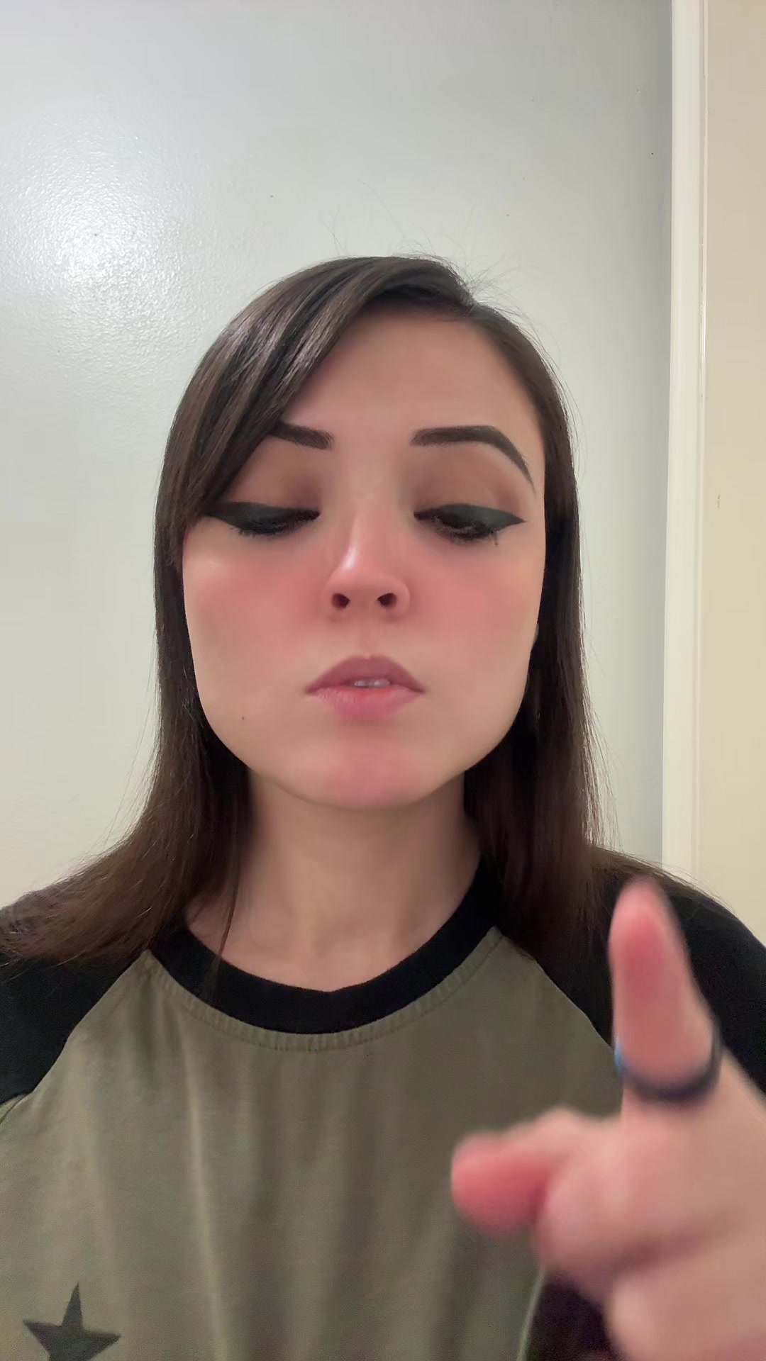 @ashlee_alaniz_