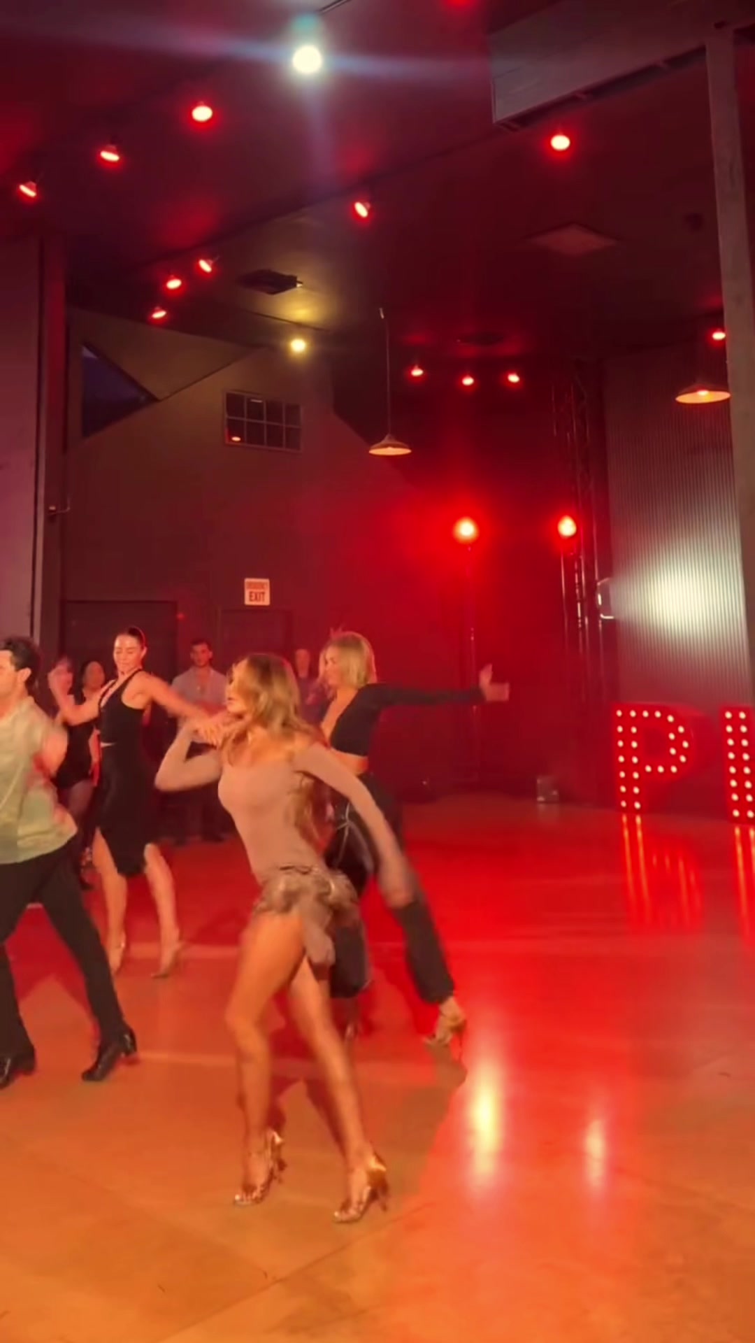 @ZYMdancestyle