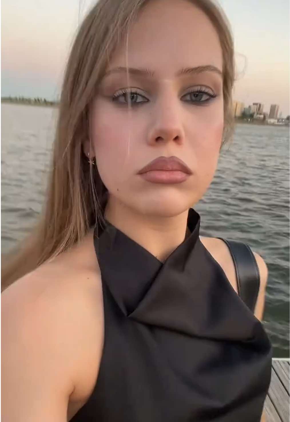 @Valeria