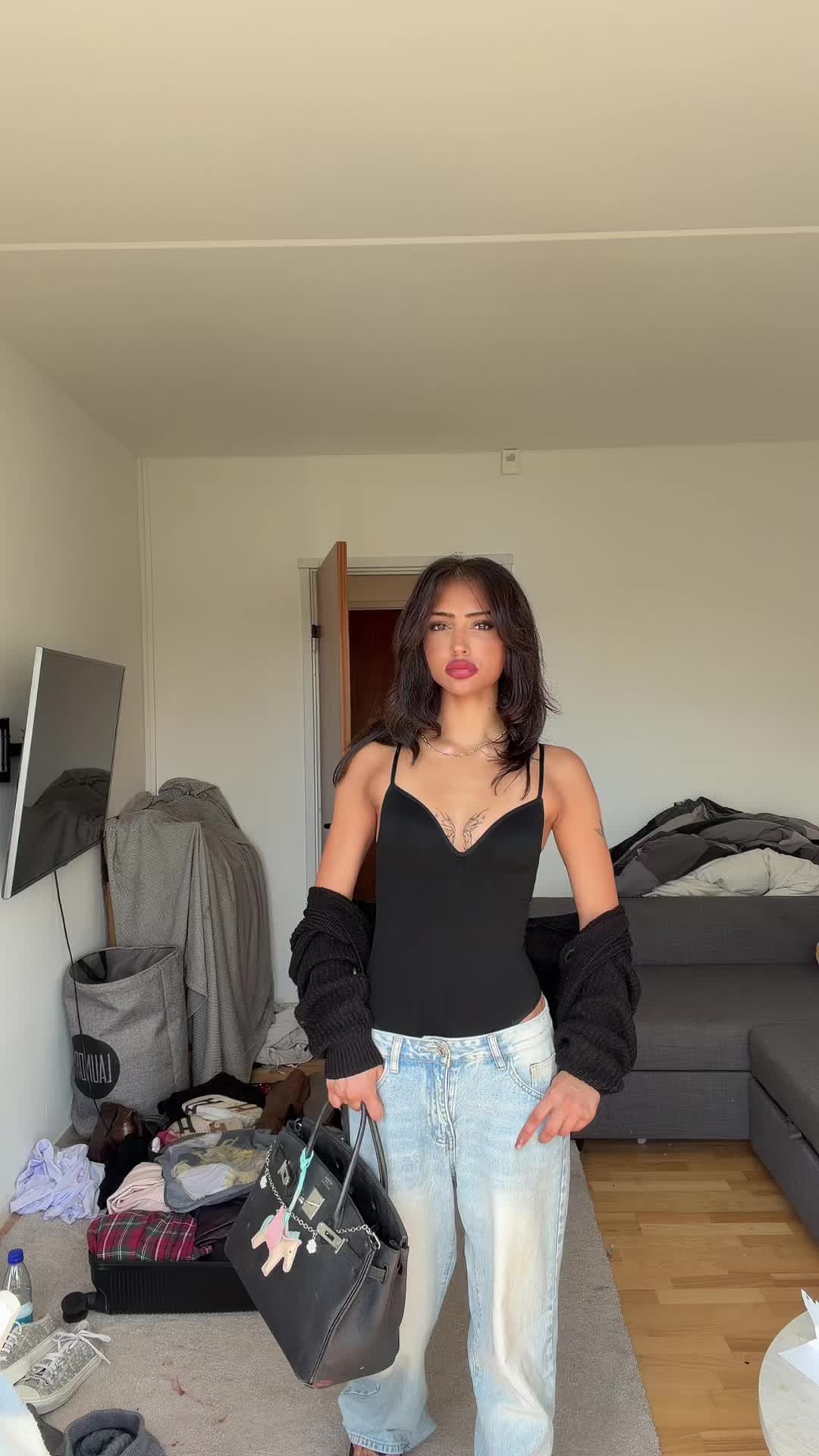 @Aya Bella