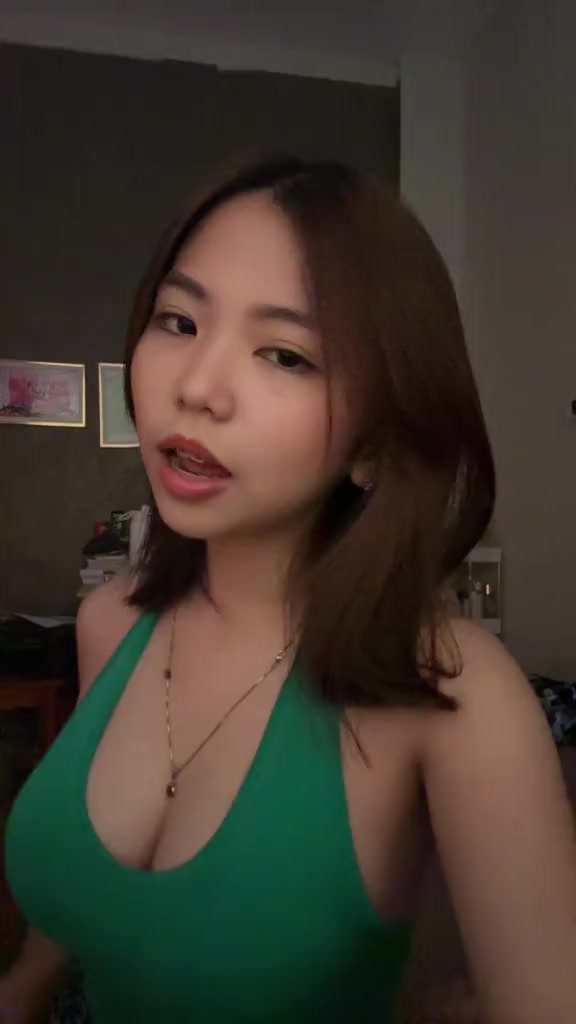@Erikas___