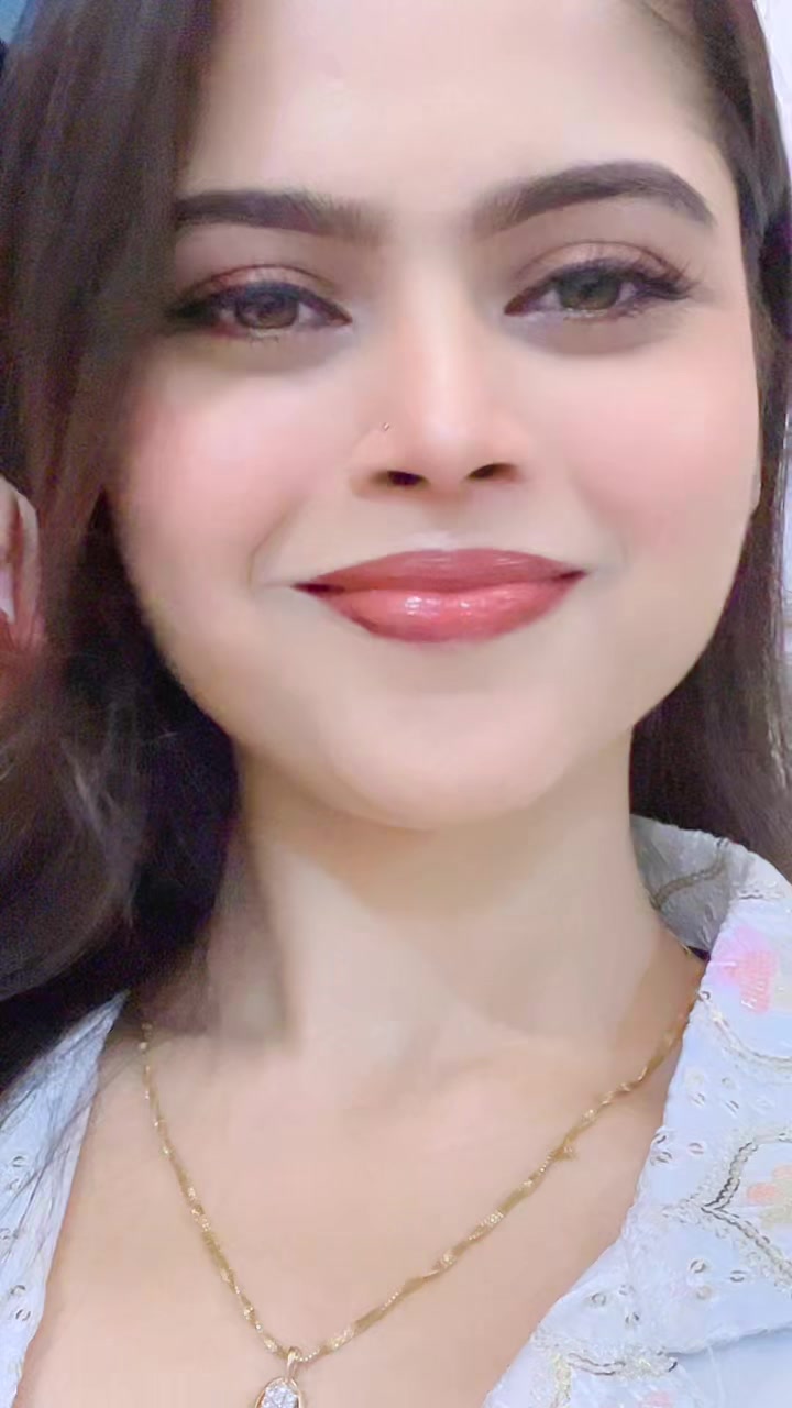 @👑Saanvi Mehra🕊️