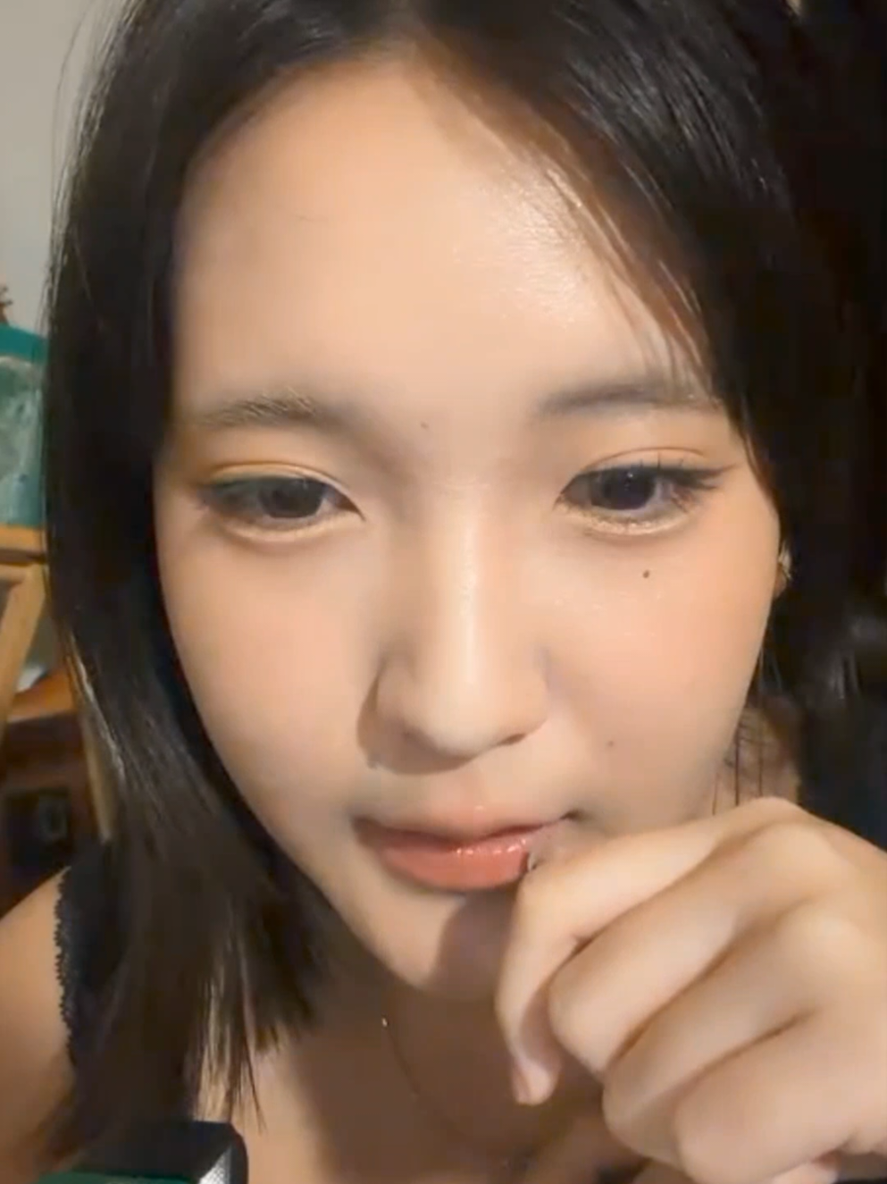 @T