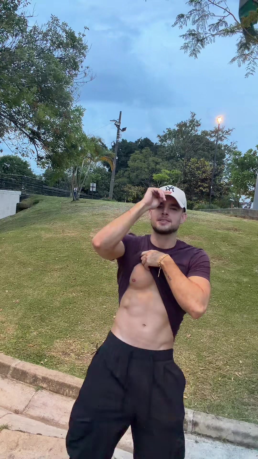 @Jp🛩️🖤