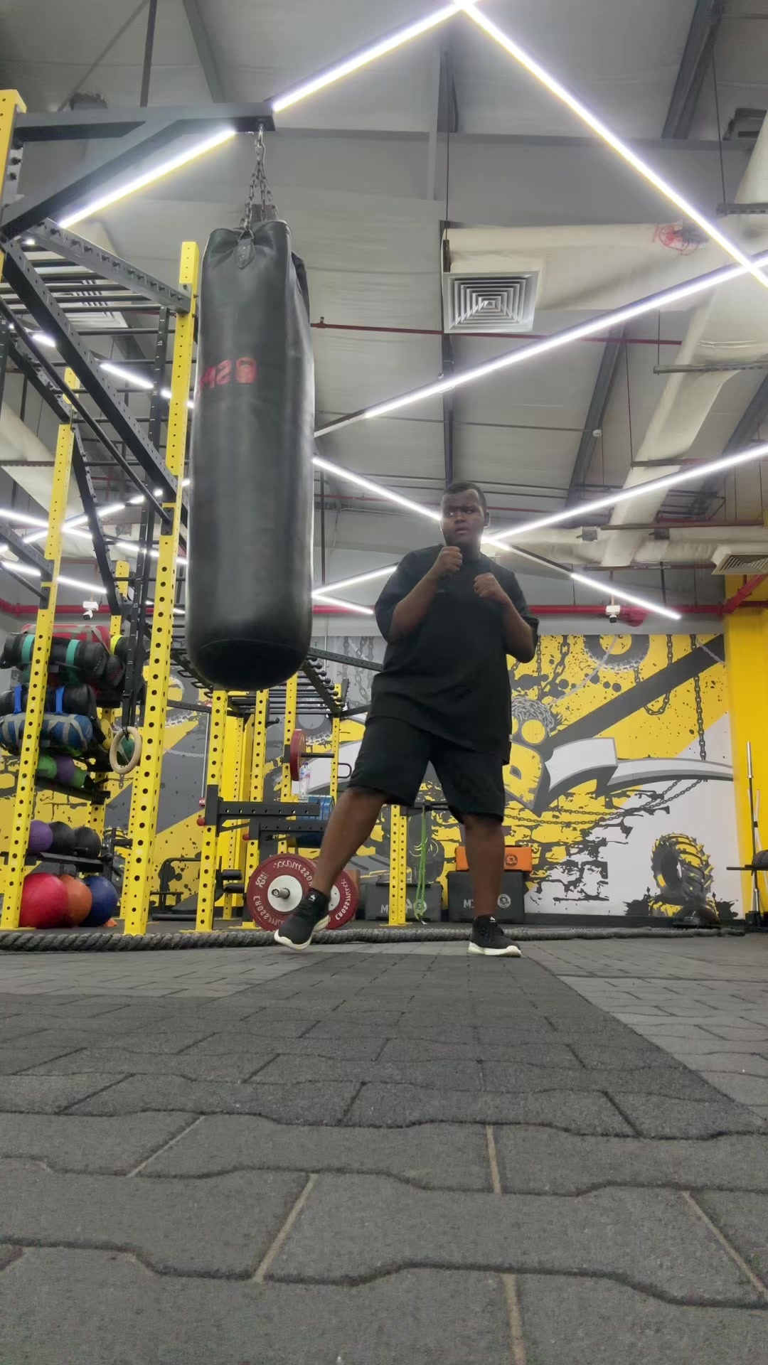 @عيد|💪🏾15k⏳