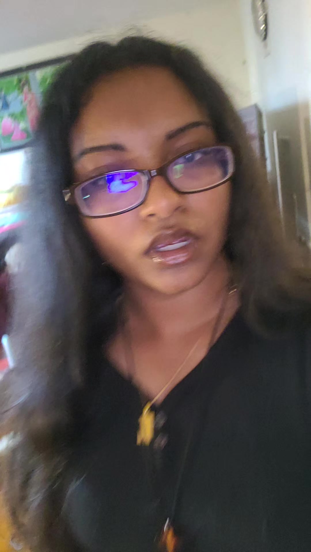 @𝐆𝐥𝐚𝐧𝐜𝐲 🪷