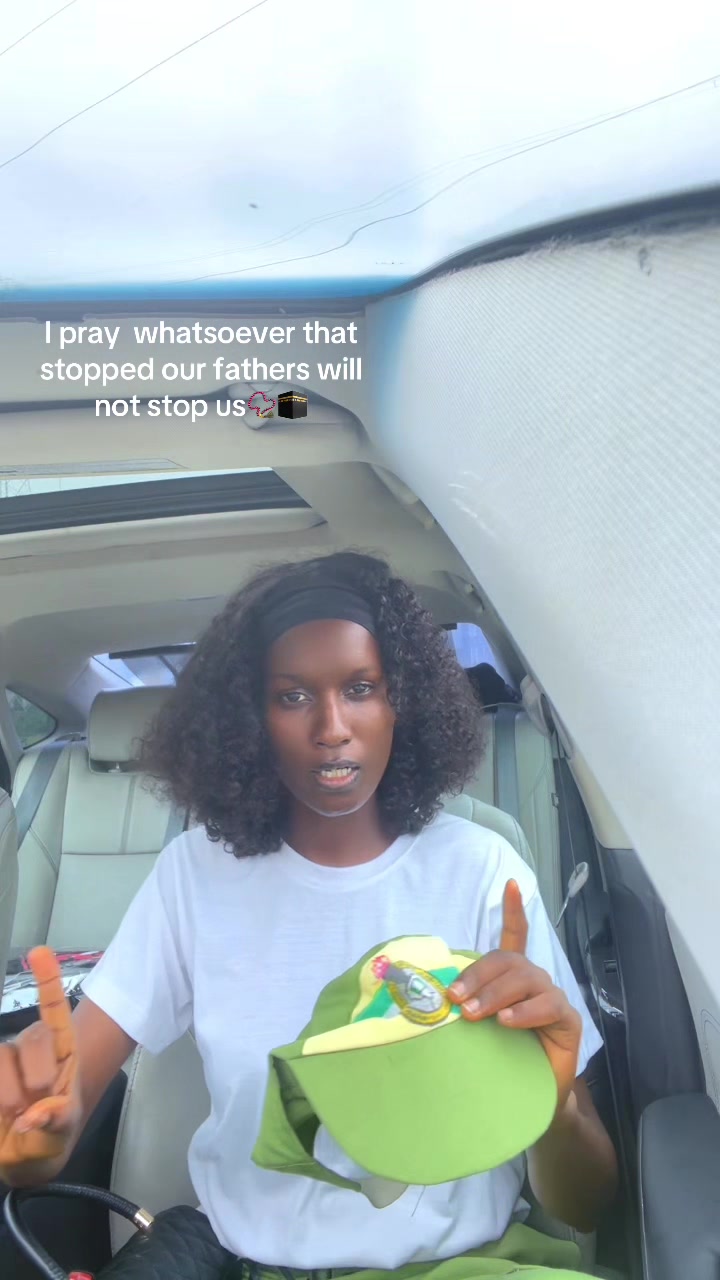 @slim black girl🌹
