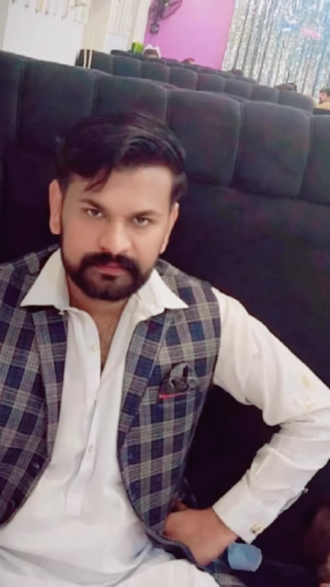 @sheikh Naqash 24 24