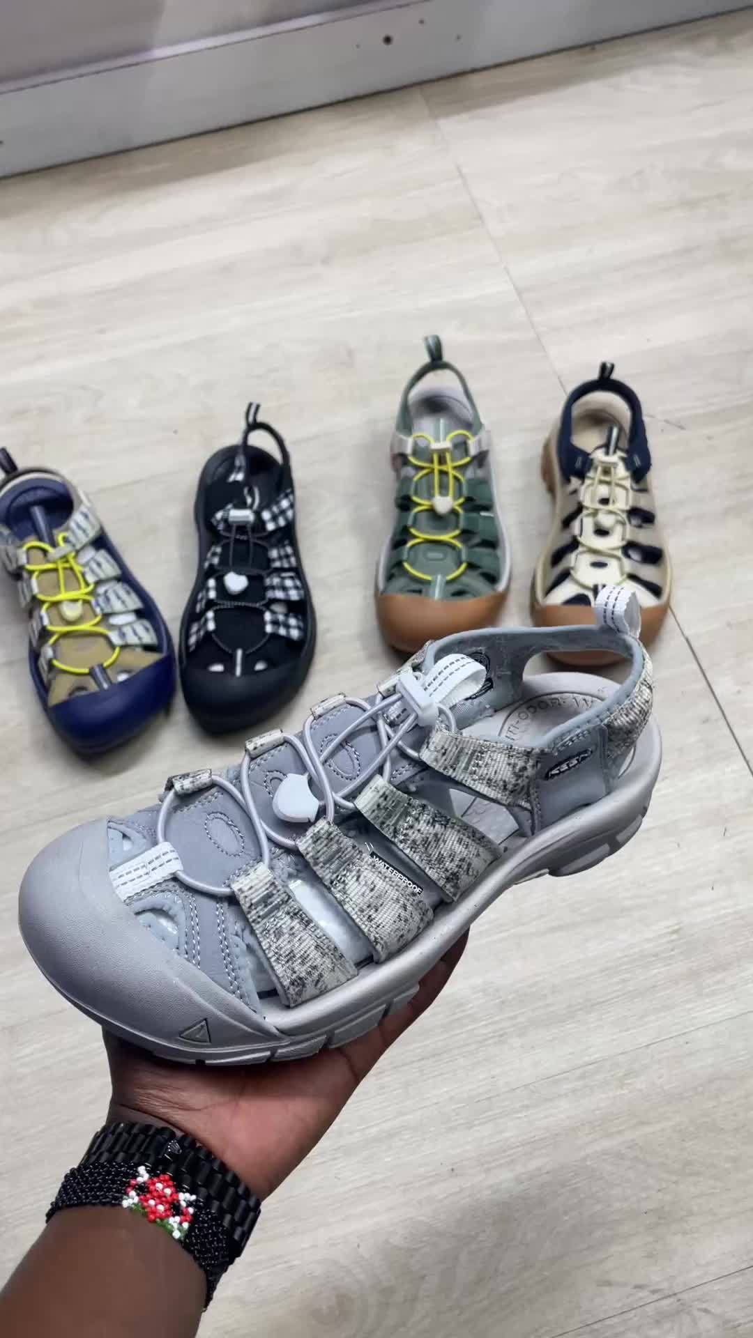 @URBAN SHOES