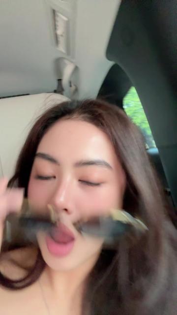 @NicoleOmillo