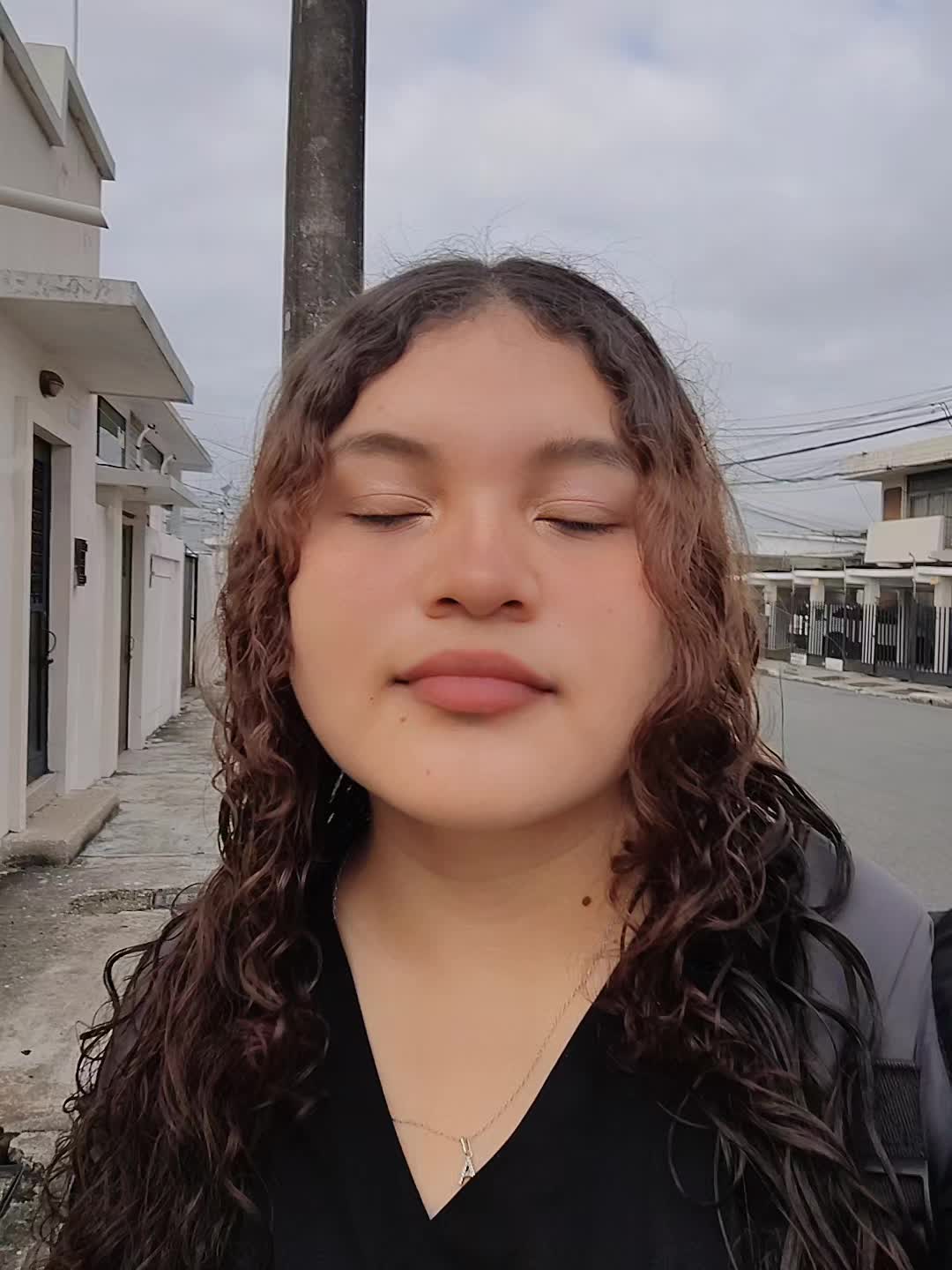 @𝑨𝒏𝒂𝒉𝒊𝒊ᥫ᭡