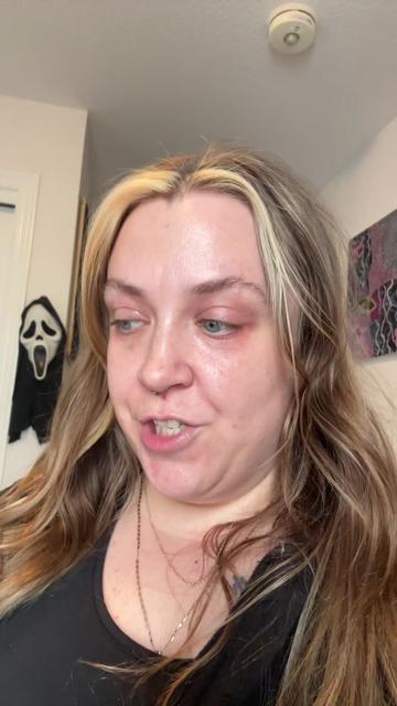 @Averyemilieg