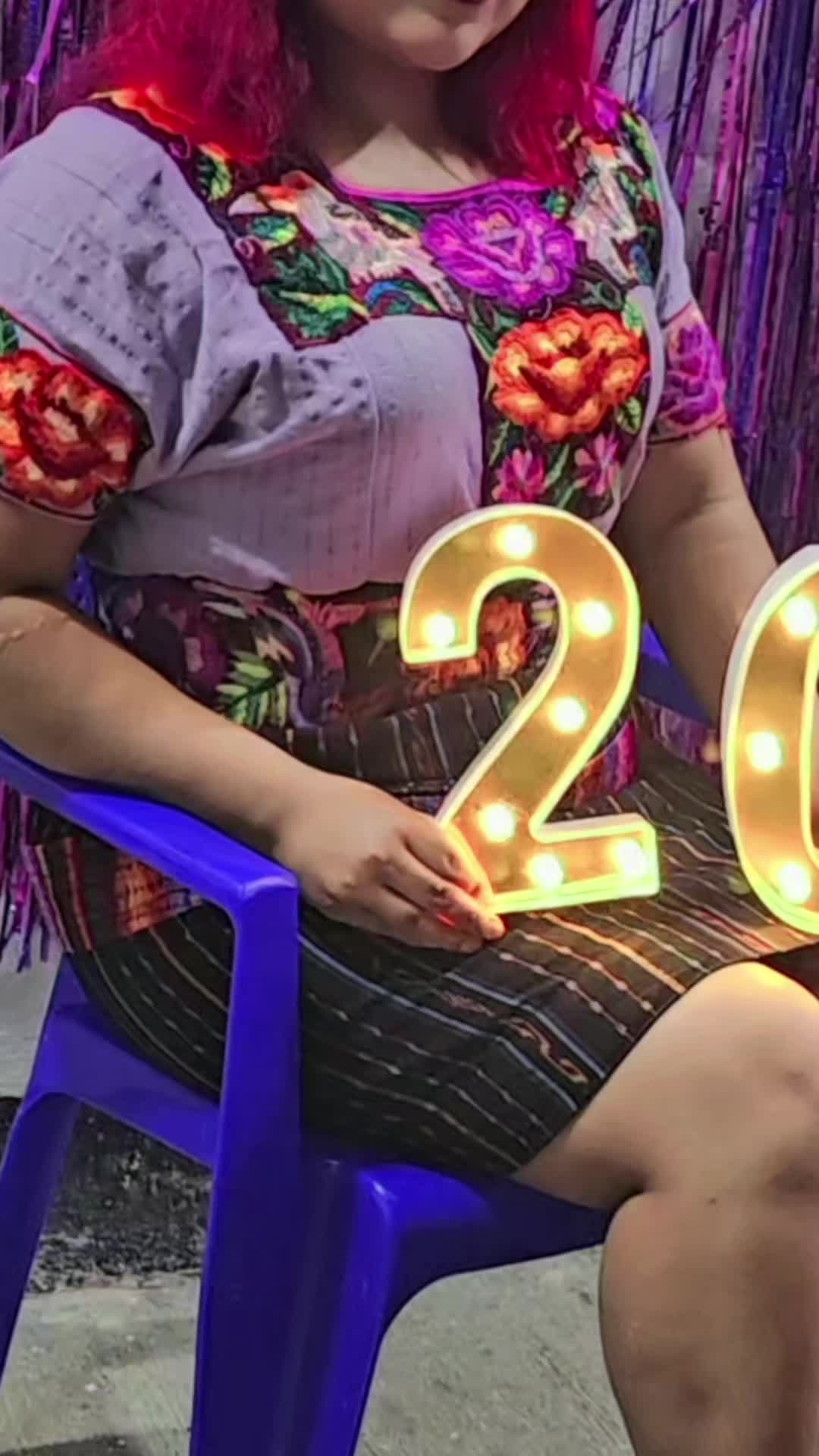 @𝕤𝕠𝕗𝕚 𝕔𝕙𝕚𝕥𝕚𝕔🖤