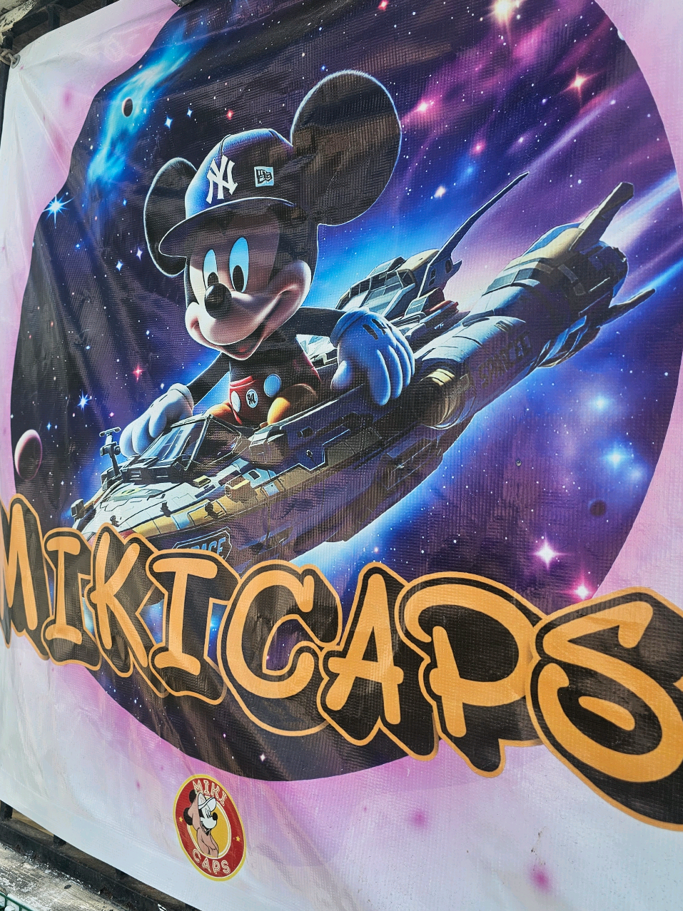 @MikiCaps