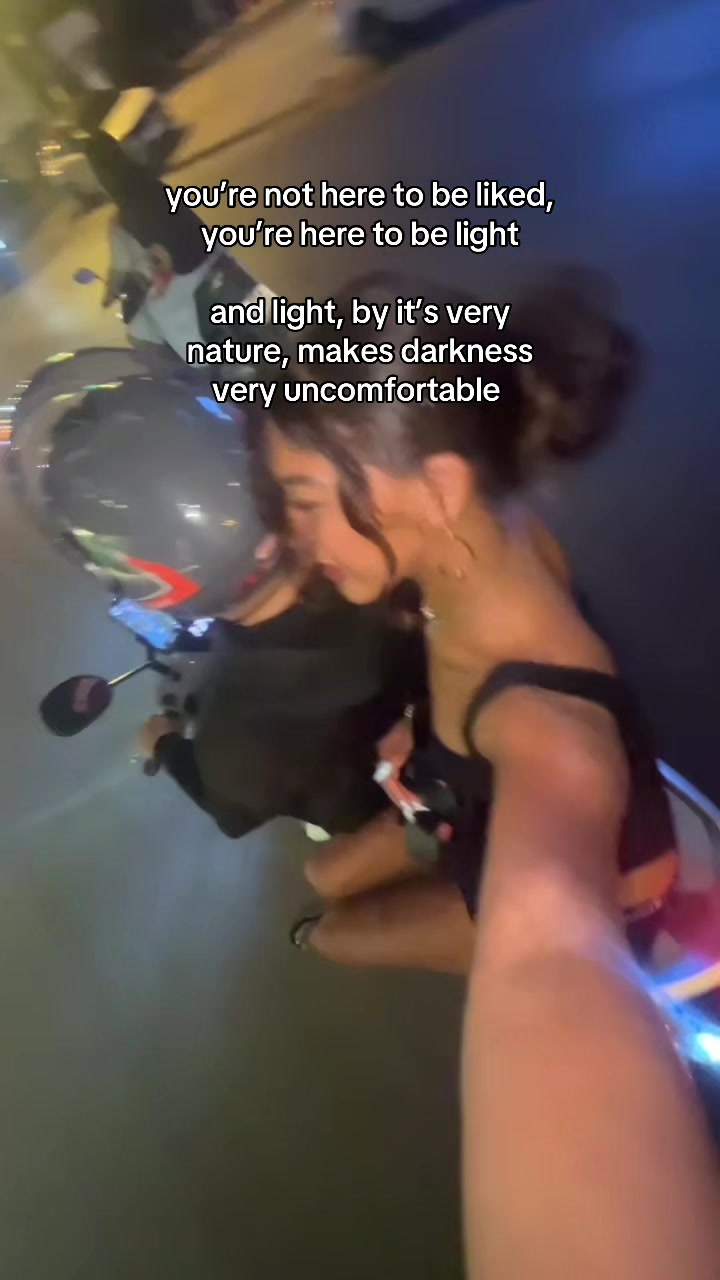 @<3