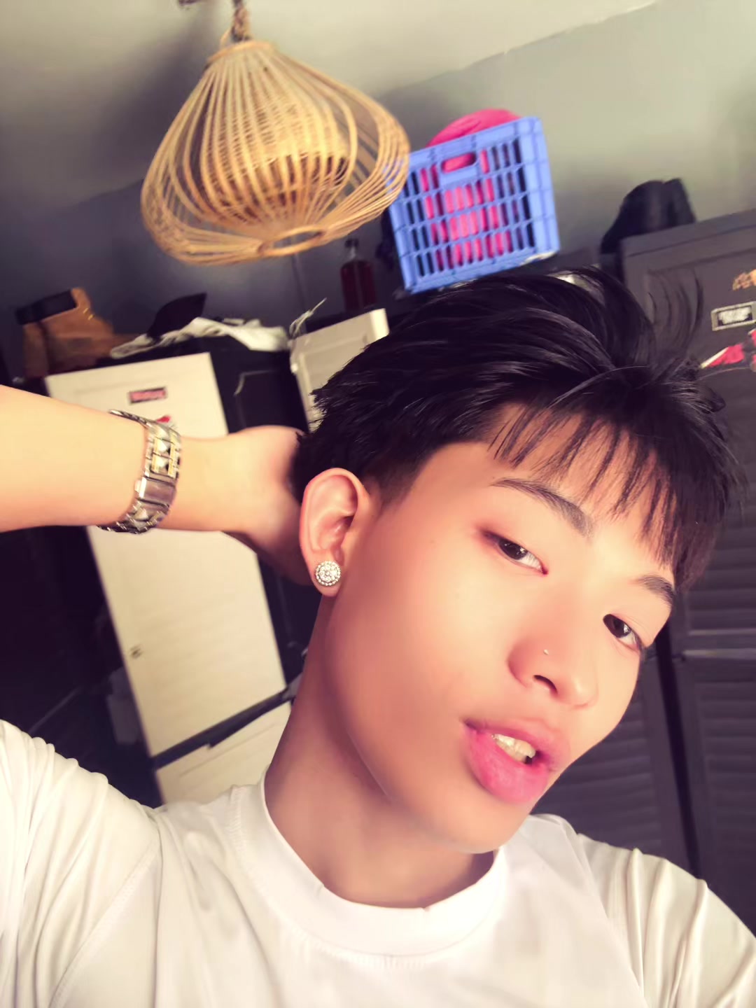 @AKX3.